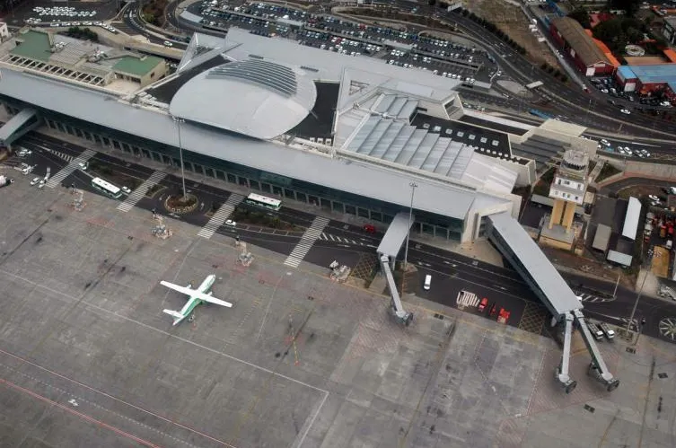 Aeropuerto-Tenerife-Norte-Los-Rodeos