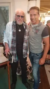 Junto a K+Ânig